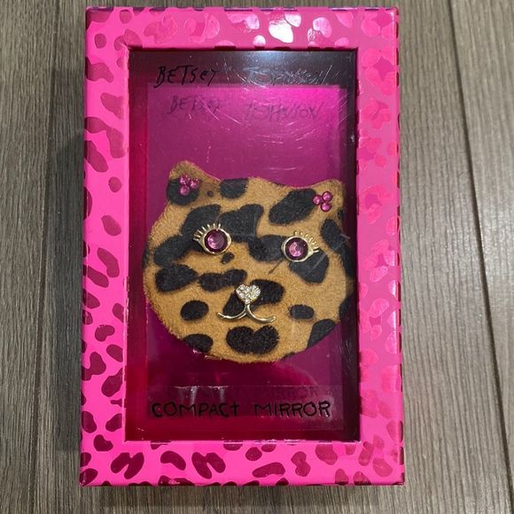 Betsey Johnson Accessories - Betsy Johnson Kitty Face Leopard mirror compact